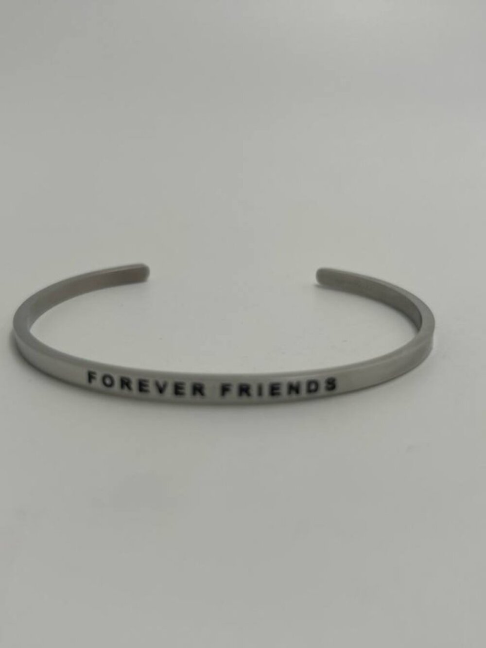 Authentic Mantraband "Forever Friends" Silver Cuff 👯♀️✨